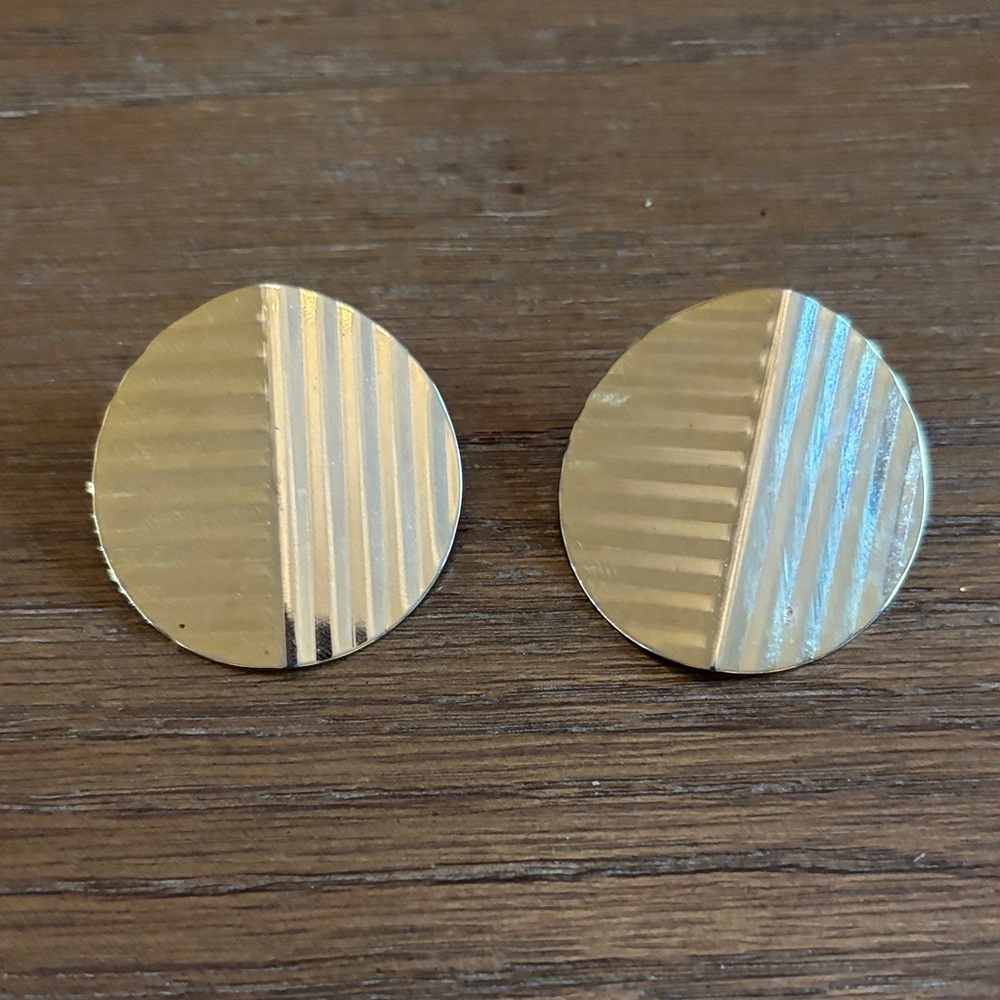 Striped Gold and Silver Round Earrings 🍓